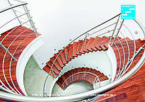 Pflege Ihrer Massivholztreppe