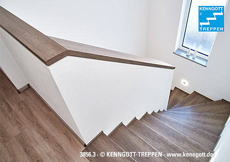 Treppenbelag einer Betontreppe